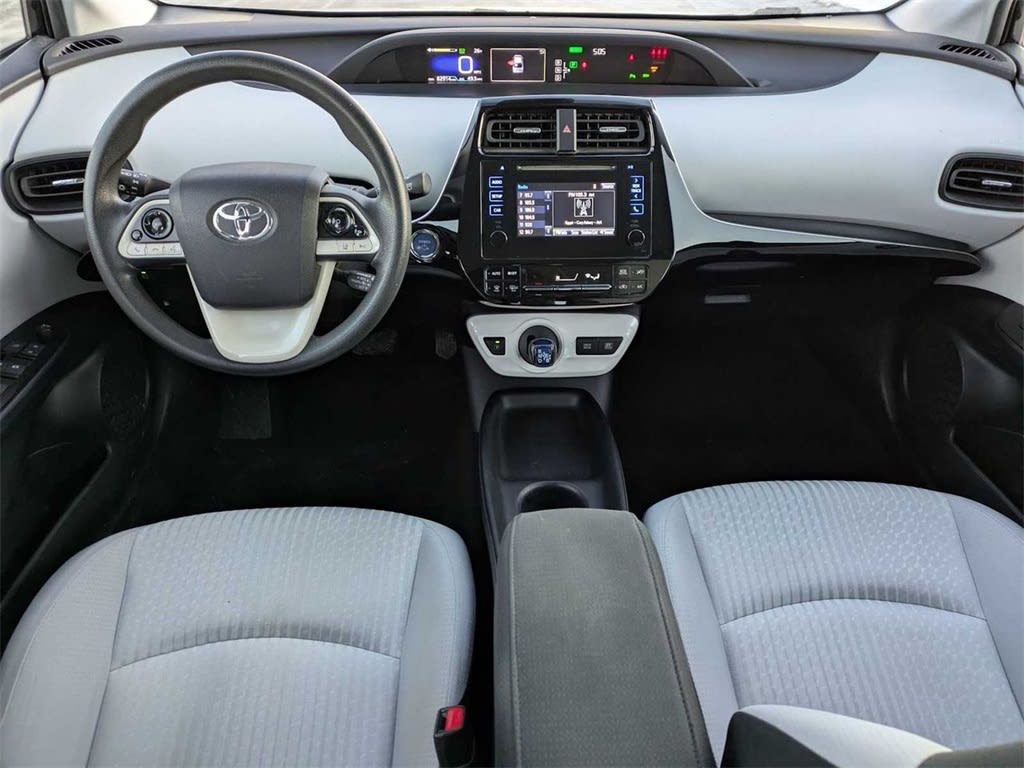 Thumbnail: 2018 Toyota Prius - 9