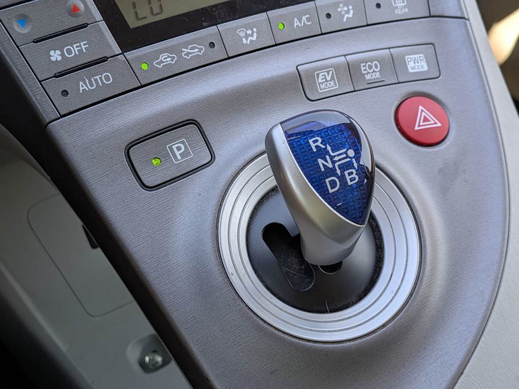 Thumbnail: 2014 Toyota Prius - 14