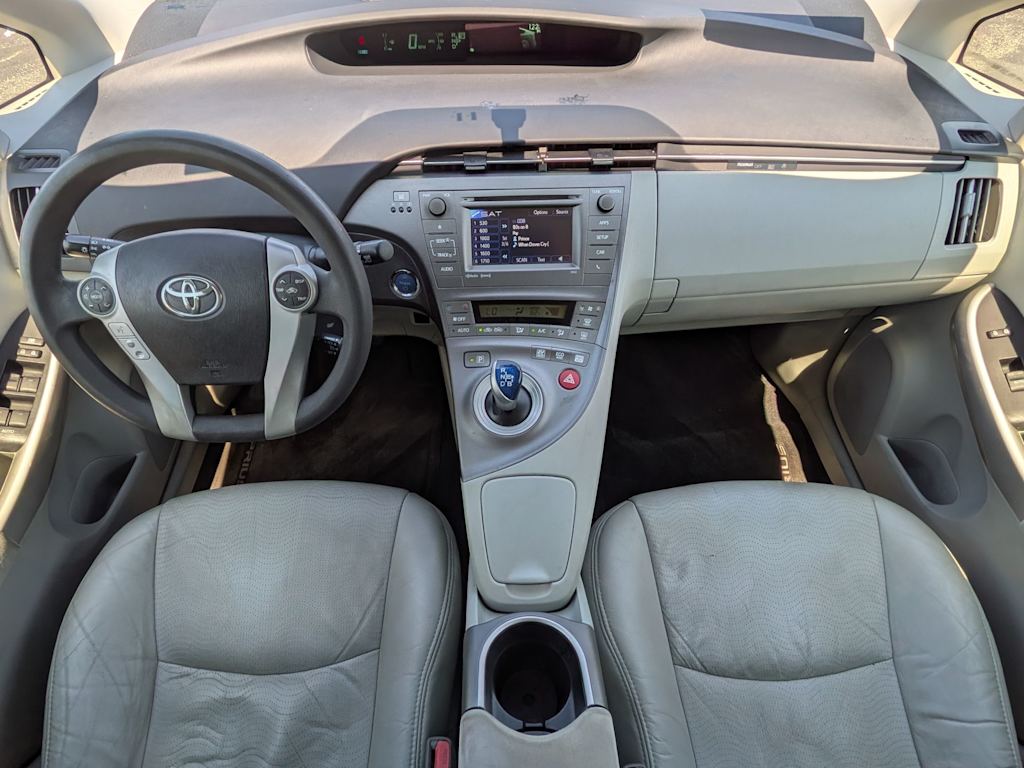 Thumbnail: 2014 Toyota Prius - 8