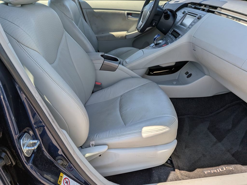 Thumbnail: 2014 Toyota Prius - 22