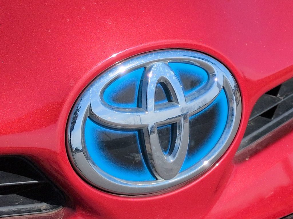 Thumbnail: 2012 Toyota Prius - 20