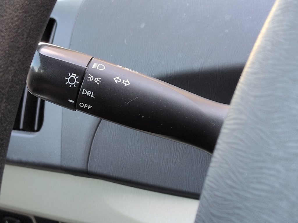 Thumbnail: 2012 Toyota Prius - 26