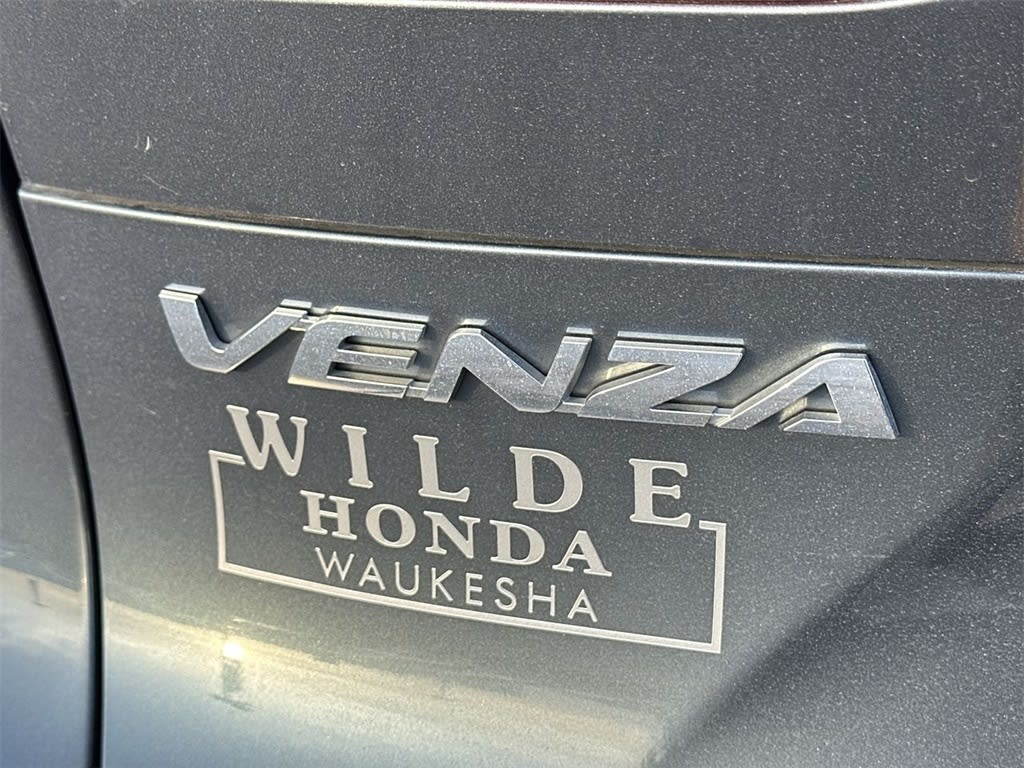 2022 Toyota Venza LE 20