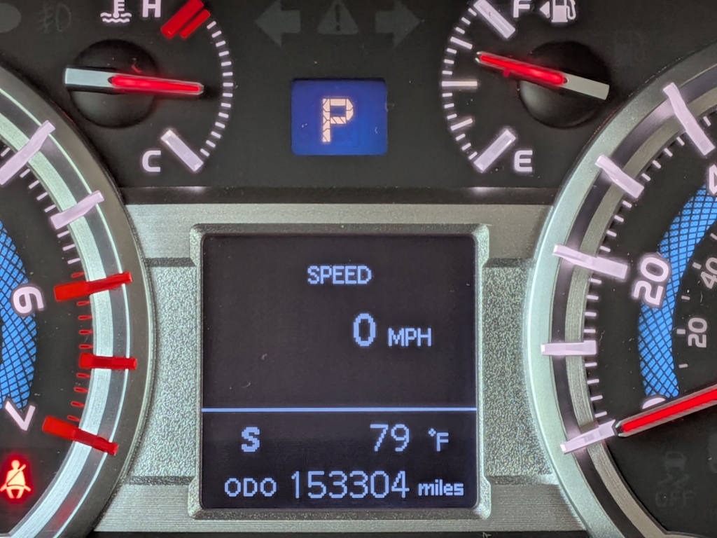 Thumbnail: 2016 Toyota 4Runner - 15