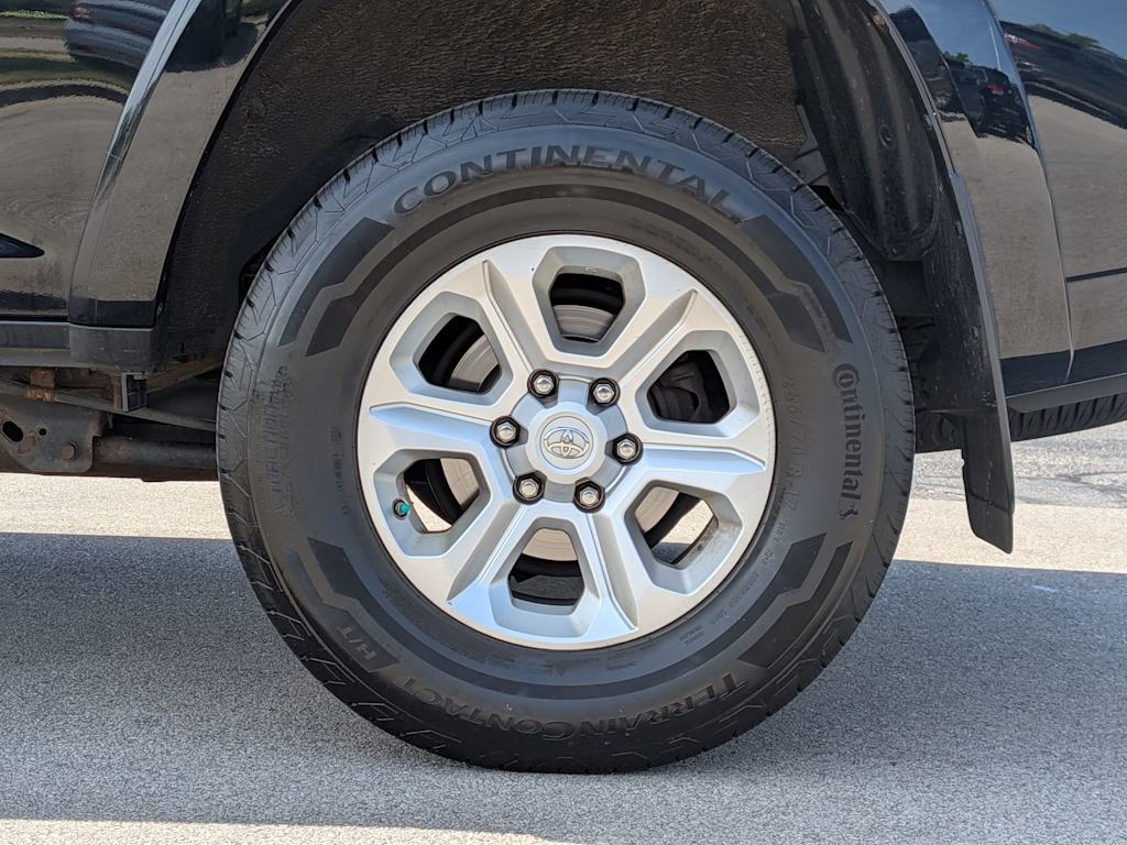 Thumbnail: 2016 Toyota 4Runner - 7