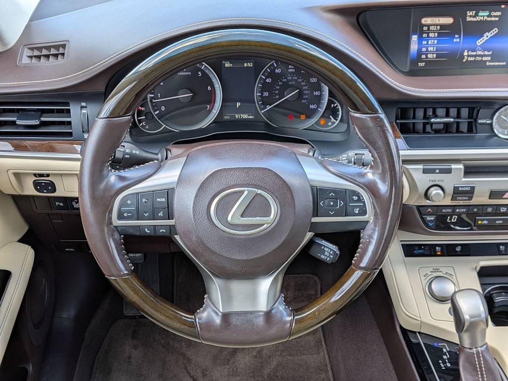 Thumbnail: 2016 Lexus ES - 12