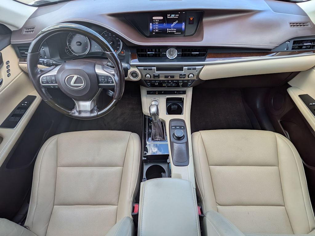 Thumbnail: 2016 Lexus ES - 8