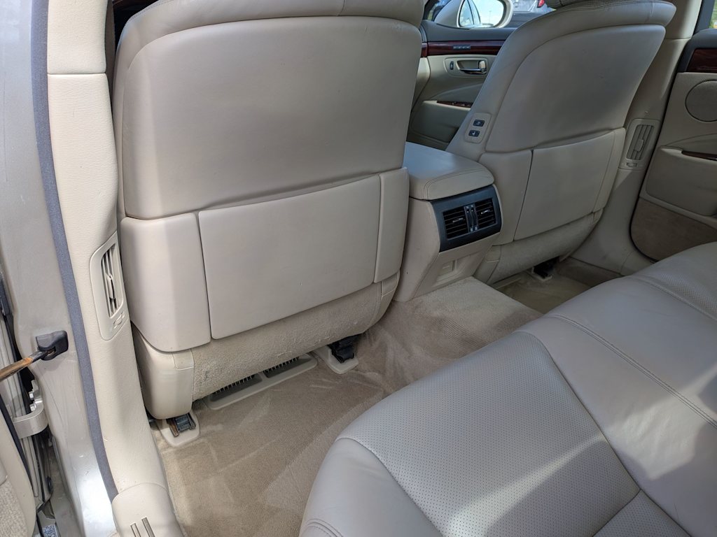 Thumbnail: 2012 Lexus LS - 12