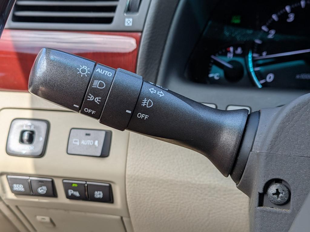 Thumbnail: 2012 Lexus LS - 11