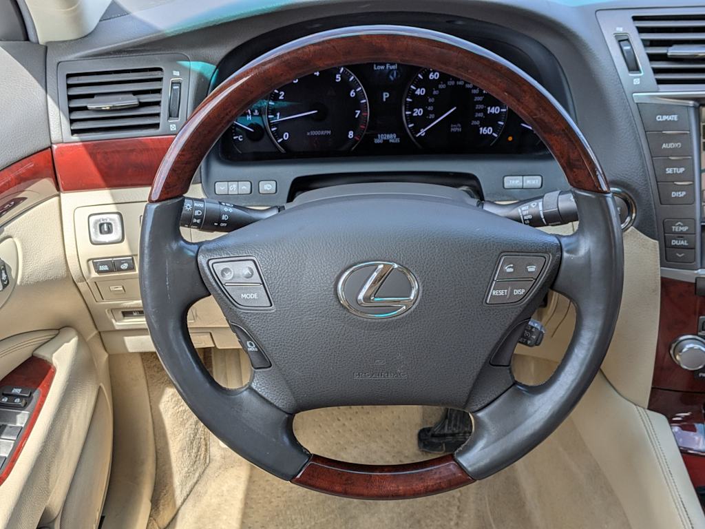 Thumbnail: 2012 Lexus LS - 13