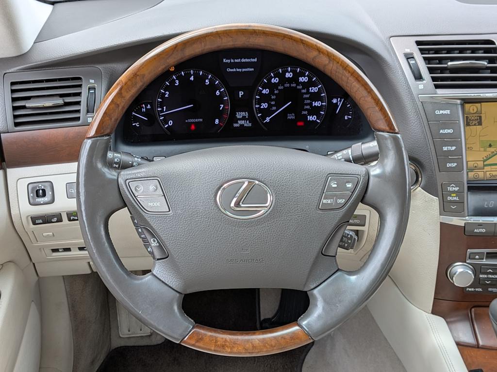 Thumbnail: 2012 Lexus LS - 12