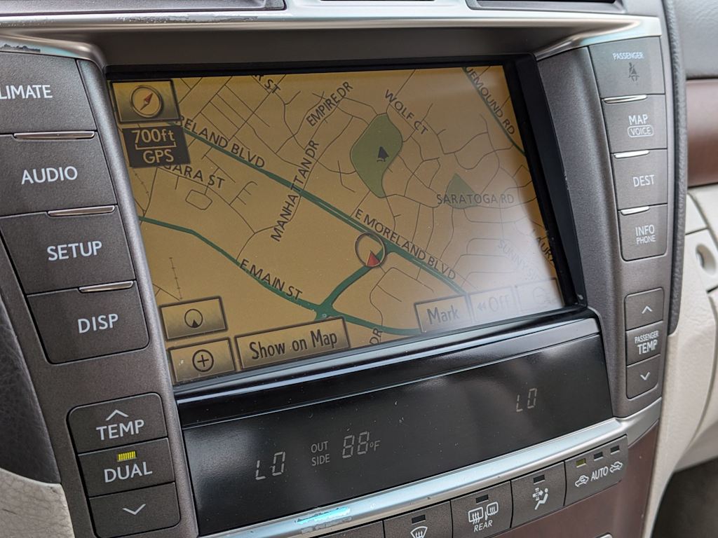 Thumbnail: 2012 Lexus LS - 32