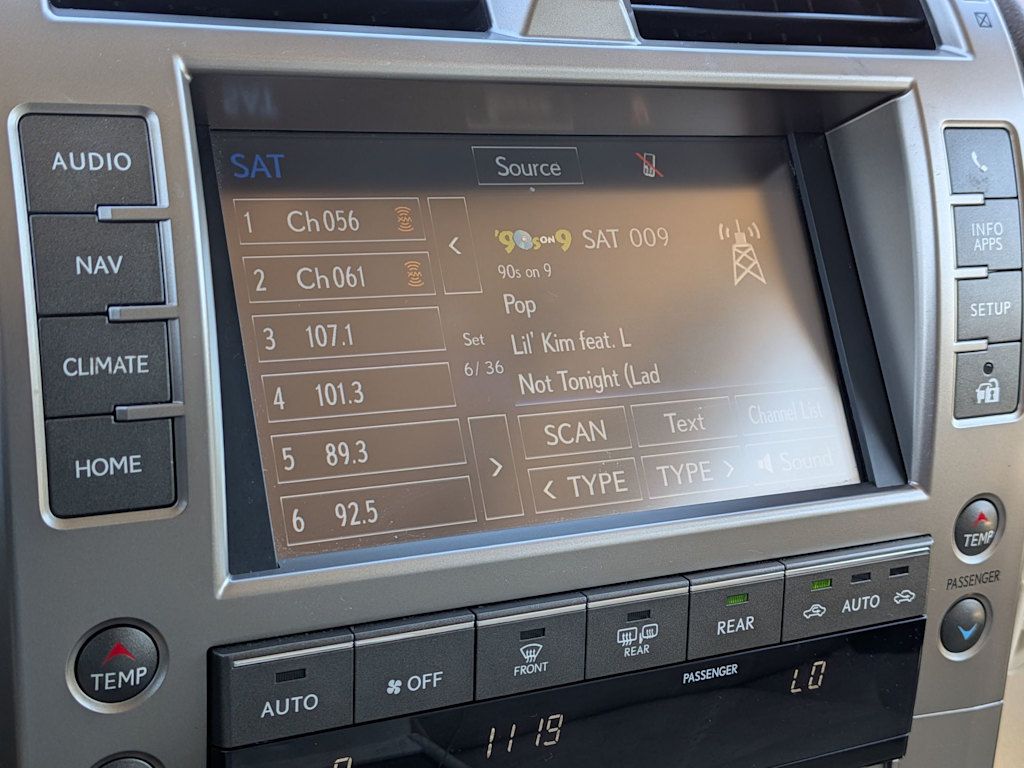 Thumbnail: 2016 Lexus GX - 14