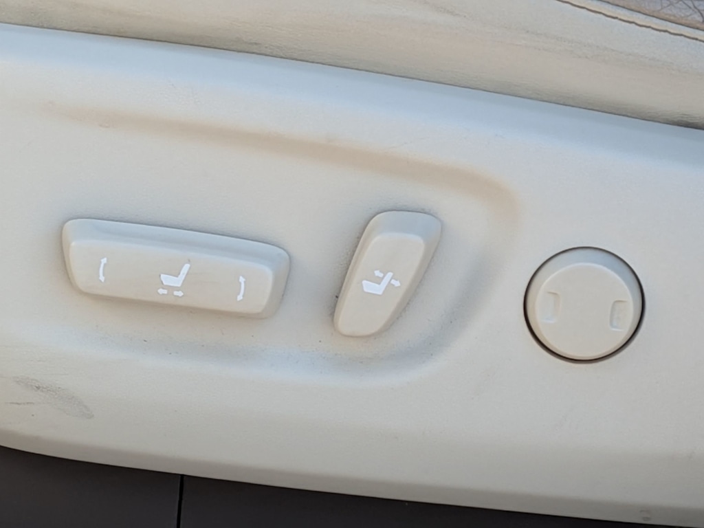 Thumbnail: 2016 Lexus GX - 26