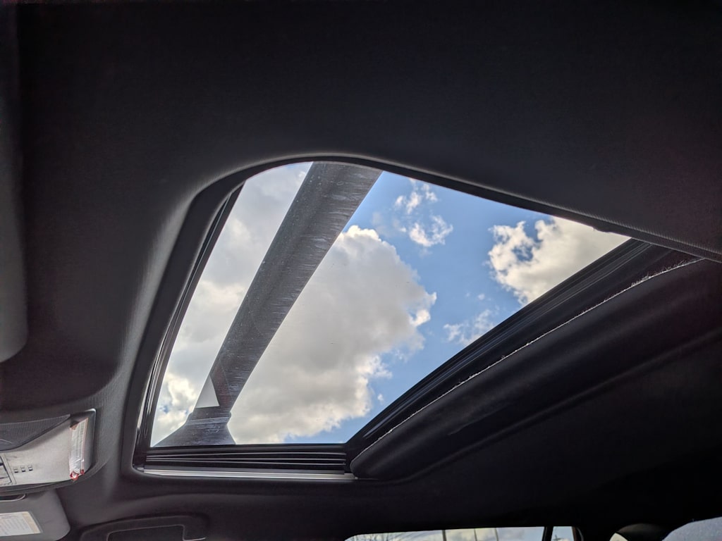 Thumbnail: 2022 Toyota RAV4 - 23