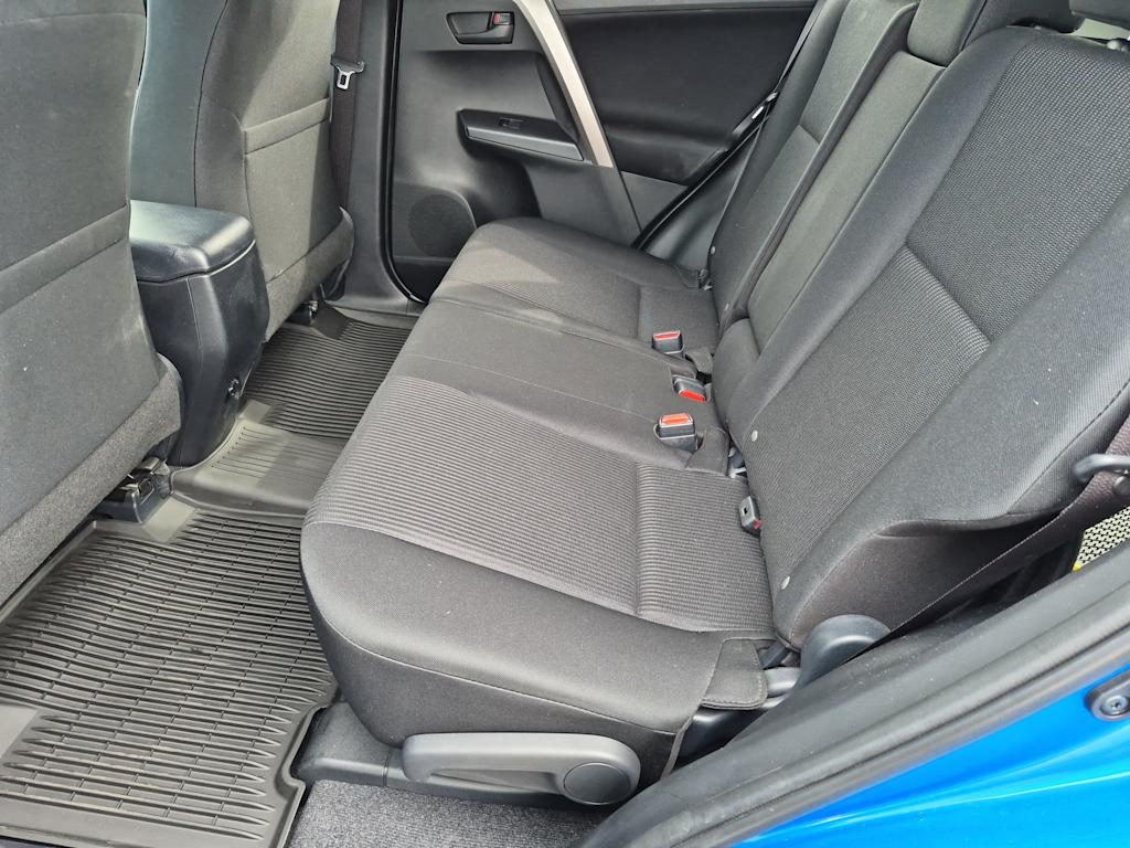 Thumbnail: 2017 Toyota RAV4 - 11