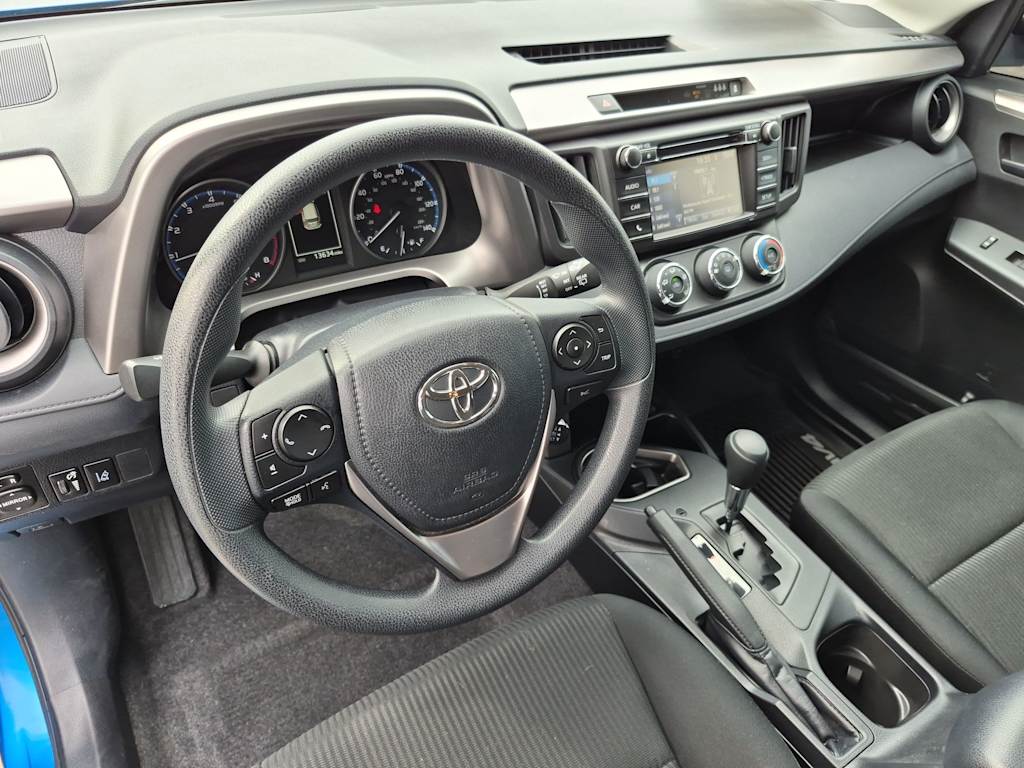Thumbnail: 2017 Toyota RAV4 - 2