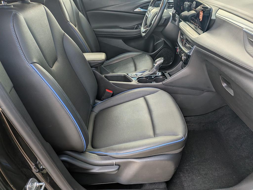 Thumbnail: 2025 Buick Encore GX - 10