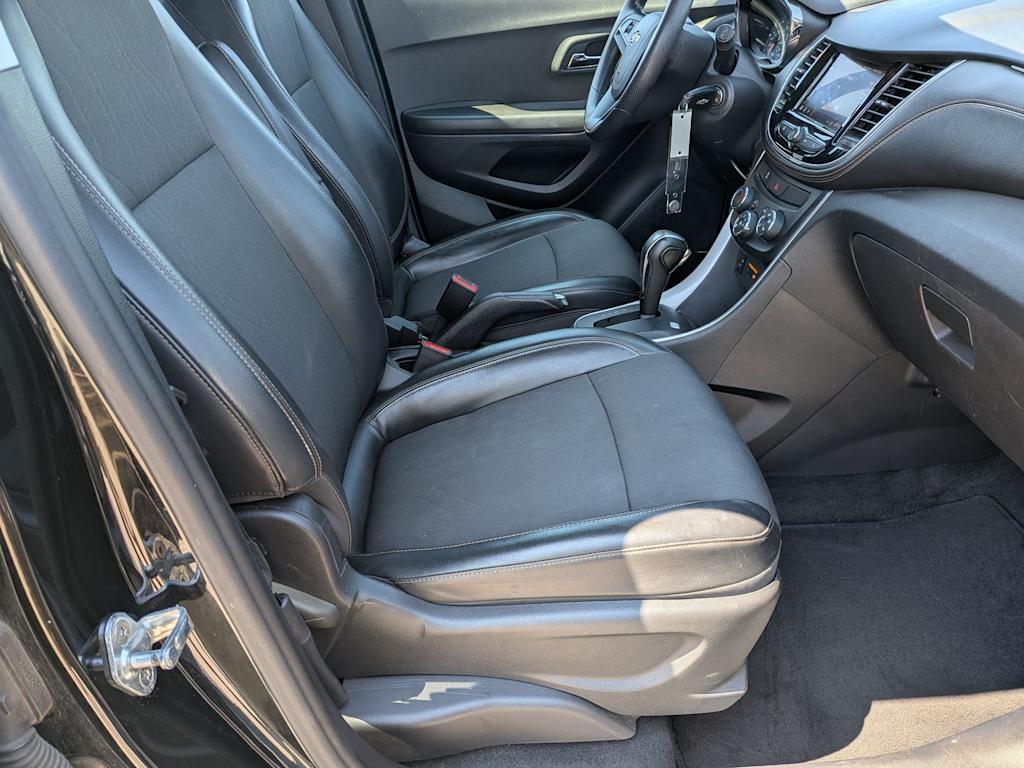 Thumbnail: 2021 Chevrolet Trax - 9