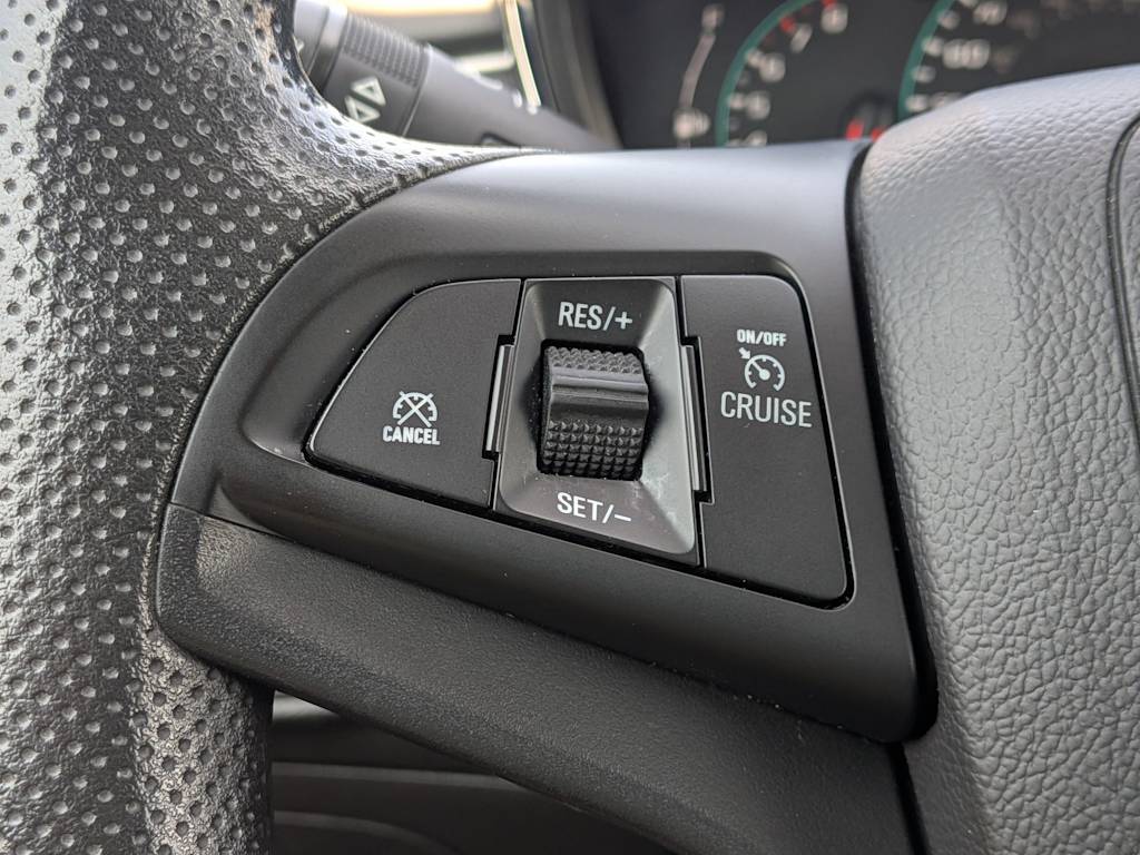 Thumbnail: 2021 Chevrolet Trax - 25