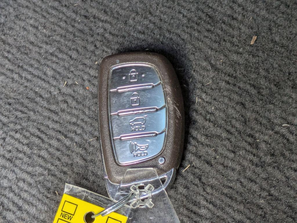 Thumbnail: 2021 Hyundai Tucson - 17