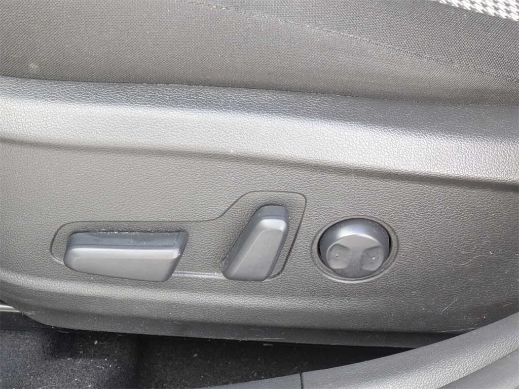 Thumbnail: 2021 Hyundai Kona - 33