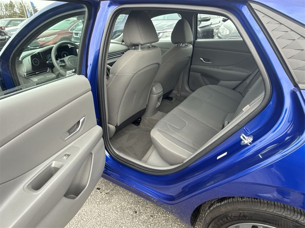 2024 Hyundai Elantra SEL 22