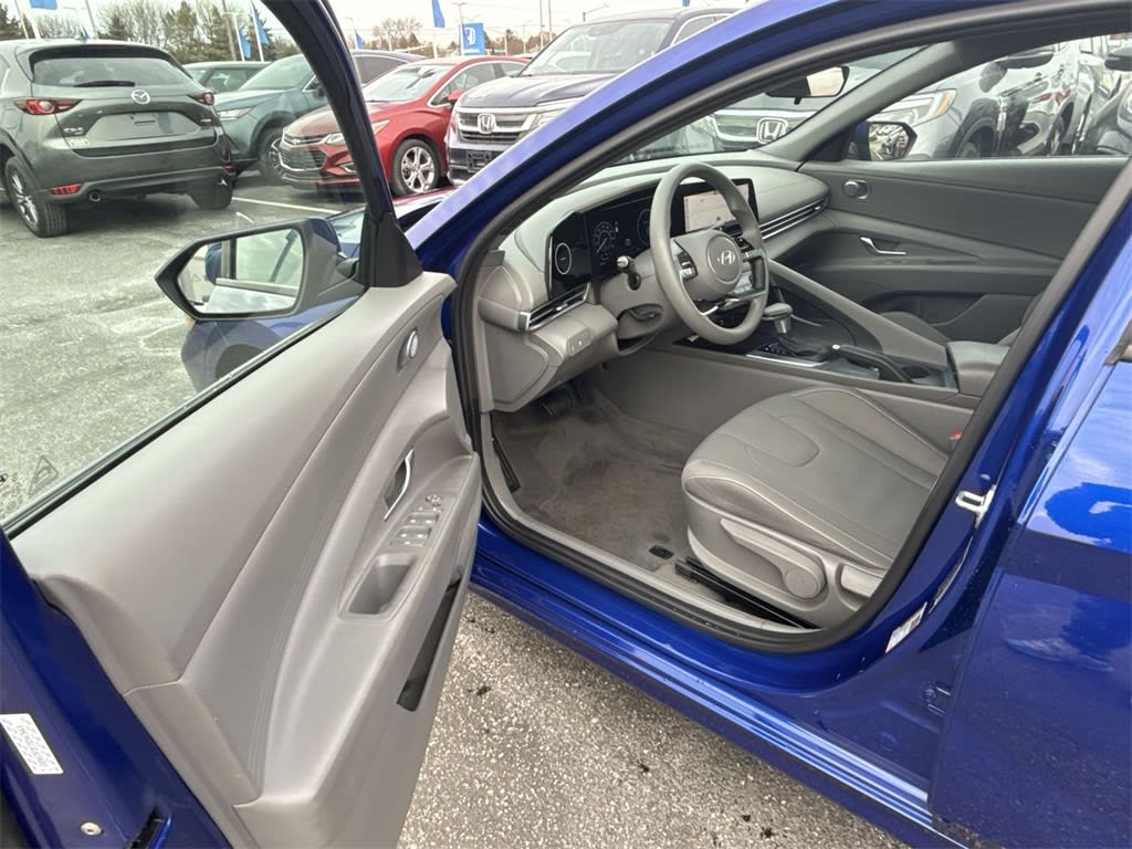 2024 Hyundai Elantra SEL 18