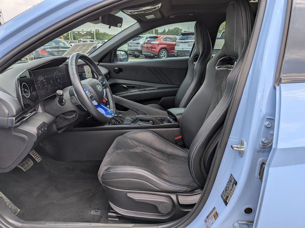 Thumbnail: 2023 Hyundai Elantra - 8
