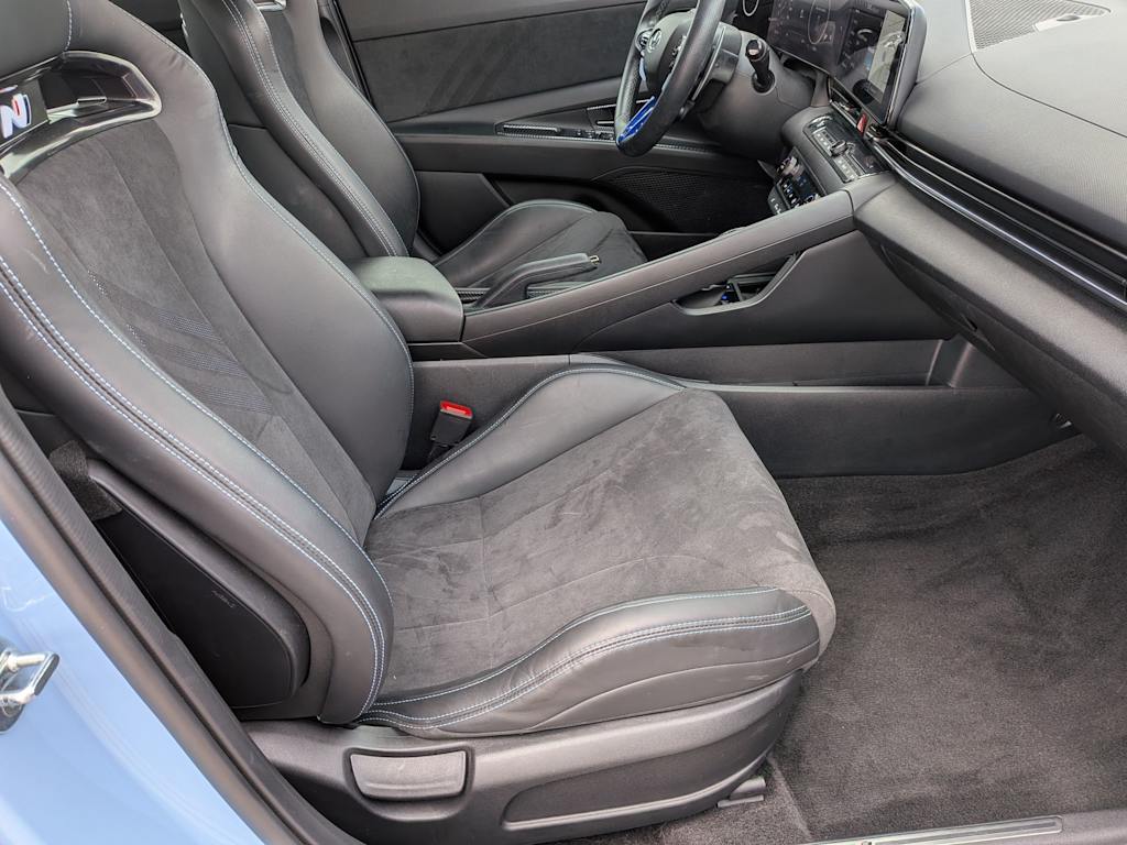 Thumbnail: 2023 Hyundai Elantra - 9