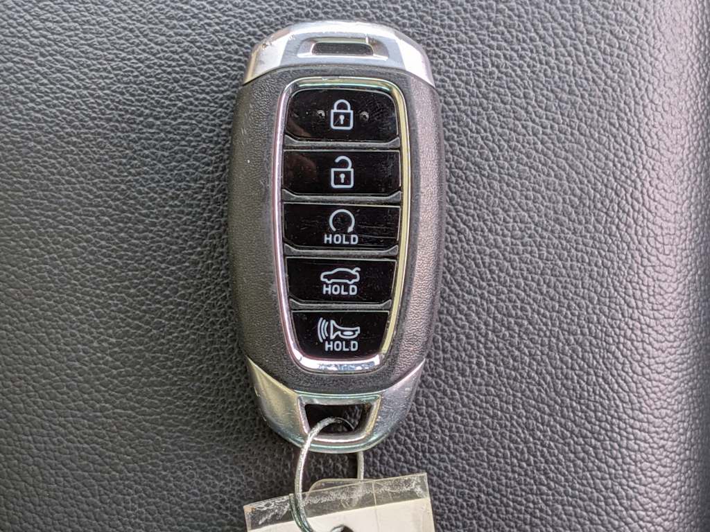 Thumbnail: 2023 Hyundai Elantra - 34