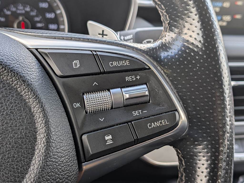 Thumbnail: 2019 Genesis G70 - 29