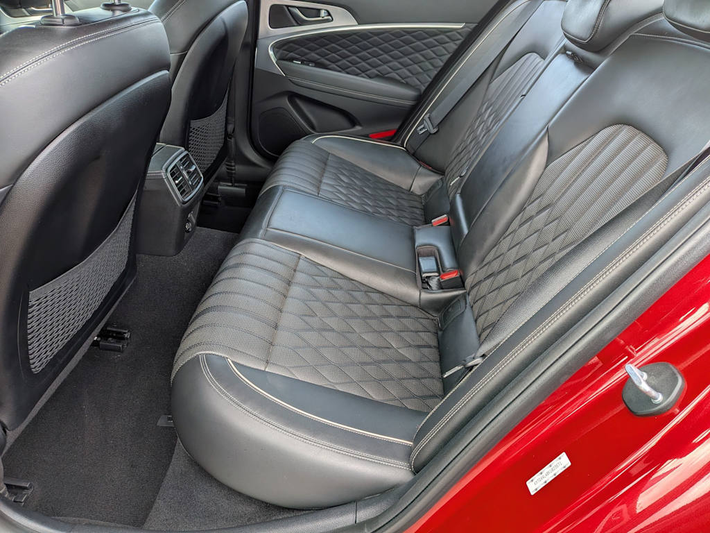 Thumbnail: 2019 Genesis G70 - 26