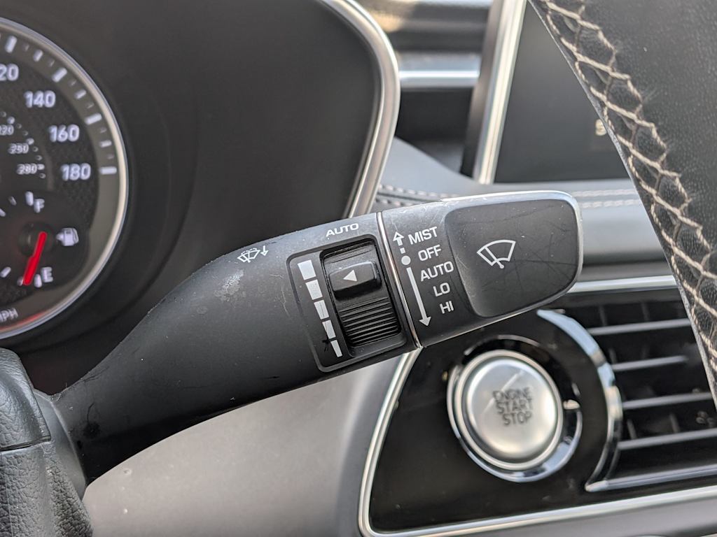 Thumbnail: 2019 Genesis G70 - 12