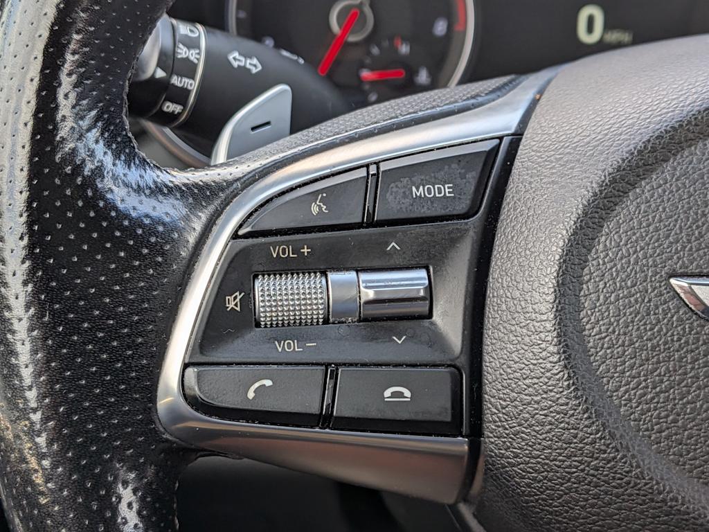 Thumbnail: 2019 Genesis G70 - 28