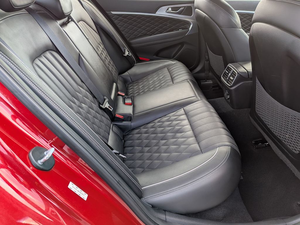 Thumbnail: 2019 Genesis G70 - 27