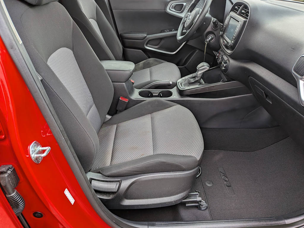 Thumbnail: 2021 Kia Soul - 10
