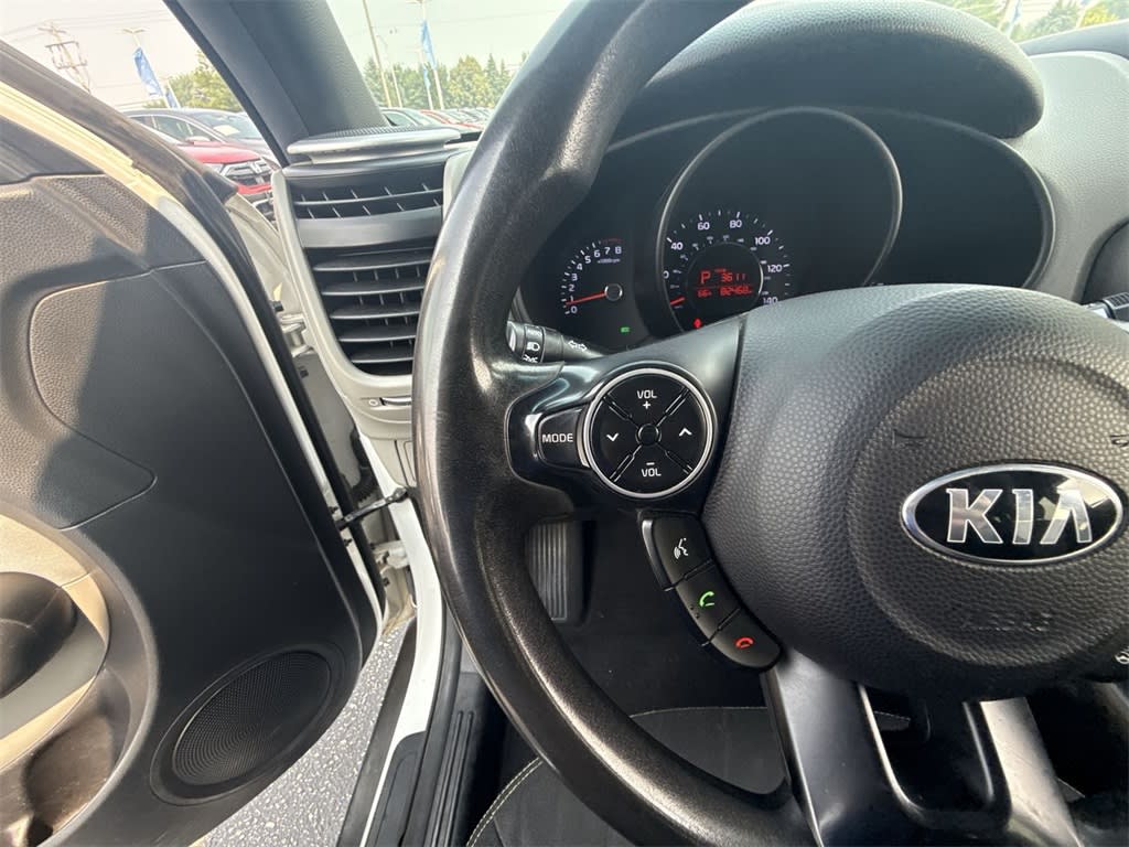 Thumbnail: 2015 Kia Soul - 26