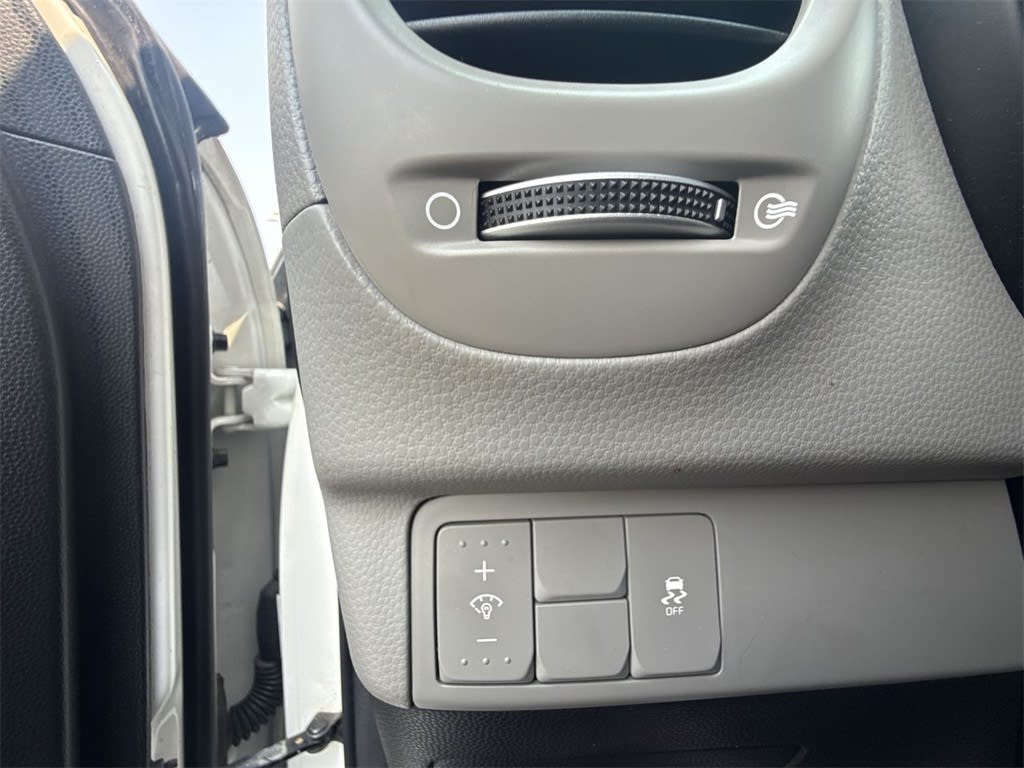 Thumbnail: 2015 Kia Soul - 22