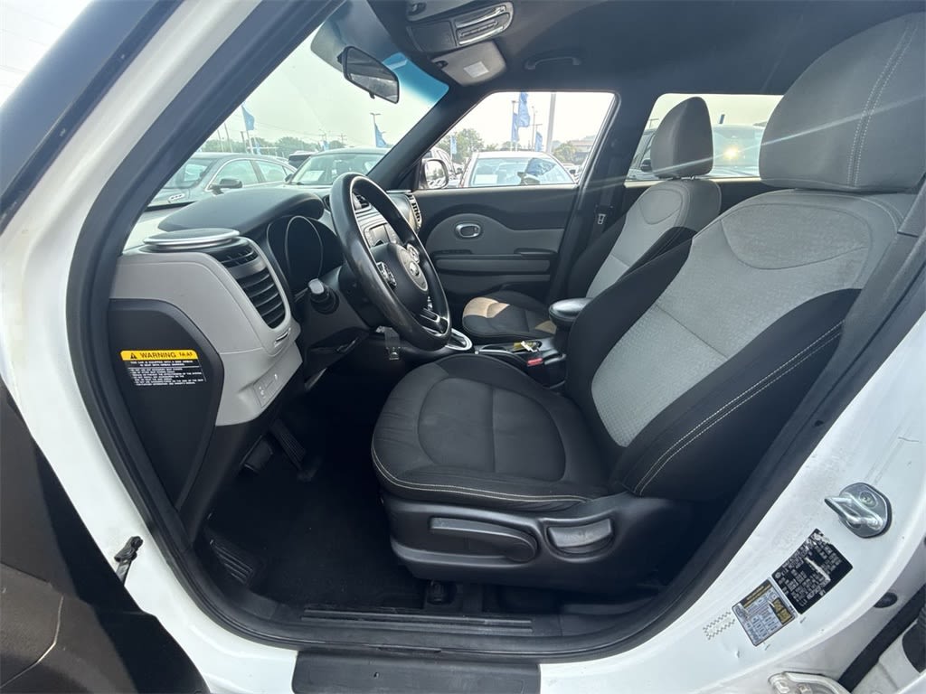 Thumbnail: 2015 Kia Soul - 8