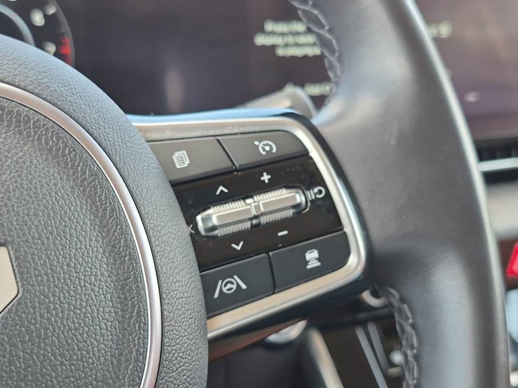 Thumbnail: 2024 Kia Carnival - 28