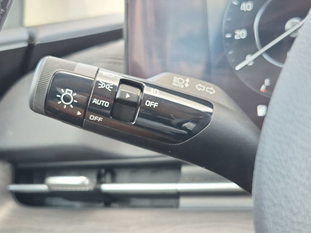 Thumbnail: 2024 Kia Carnival - 29