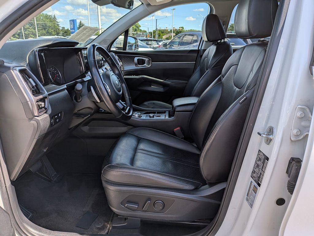 Thumbnail: 2021 Kia Sorento - 9