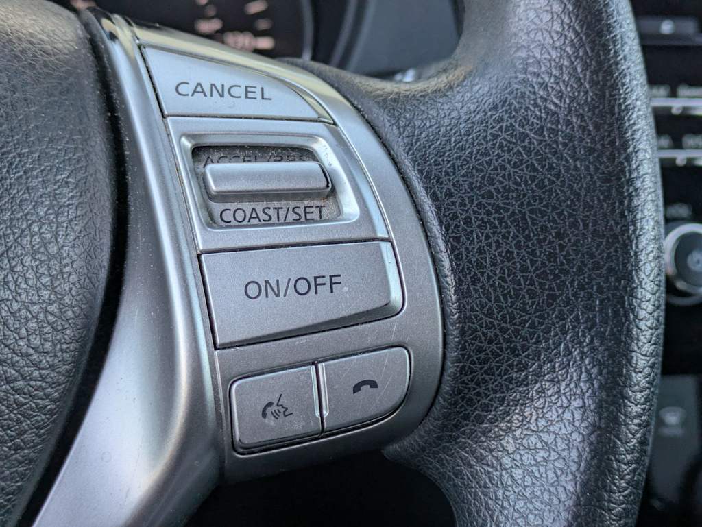 Thumbnail: 2015 Nissan Rogue - 29