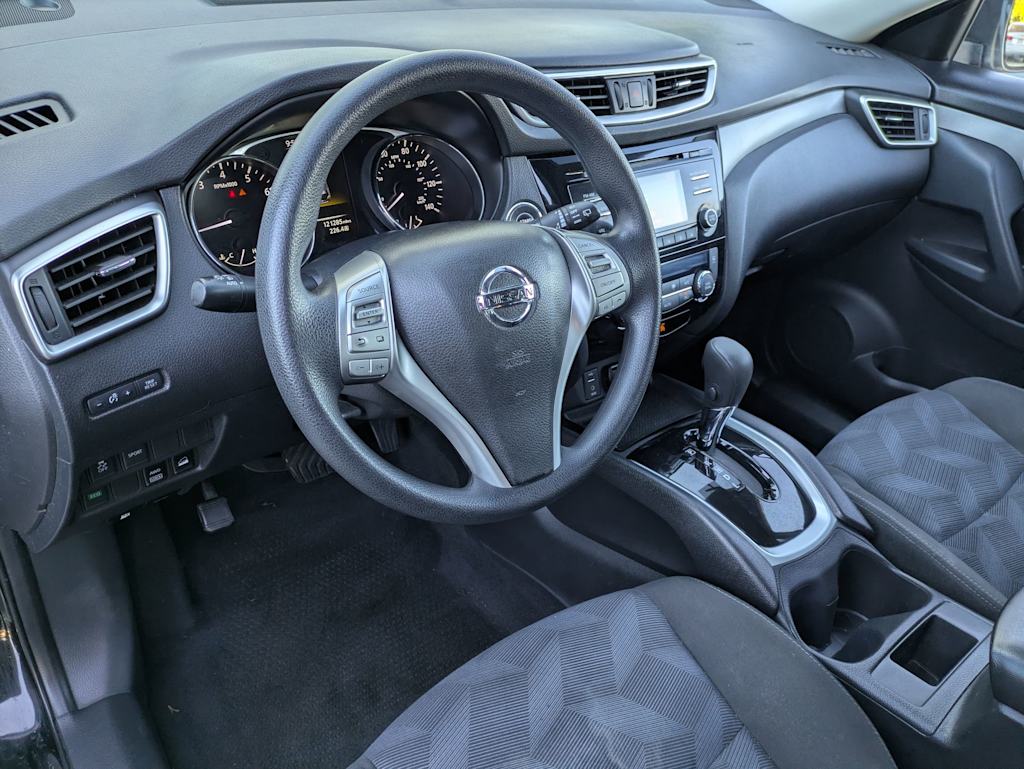 Thumbnail: 2015 Nissan Rogue - 2