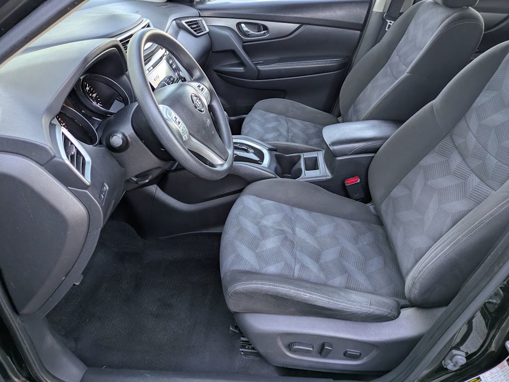 Thumbnail: 2015 Nissan Rogue - 9