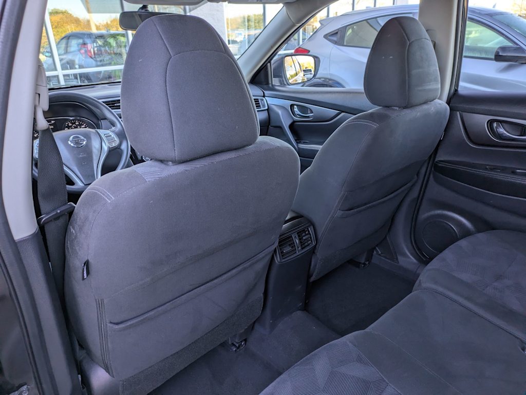 Thumbnail: 2015 Nissan Rogue - 10