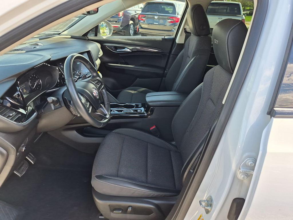 Thumbnail: 2023 Buick Envision - 10