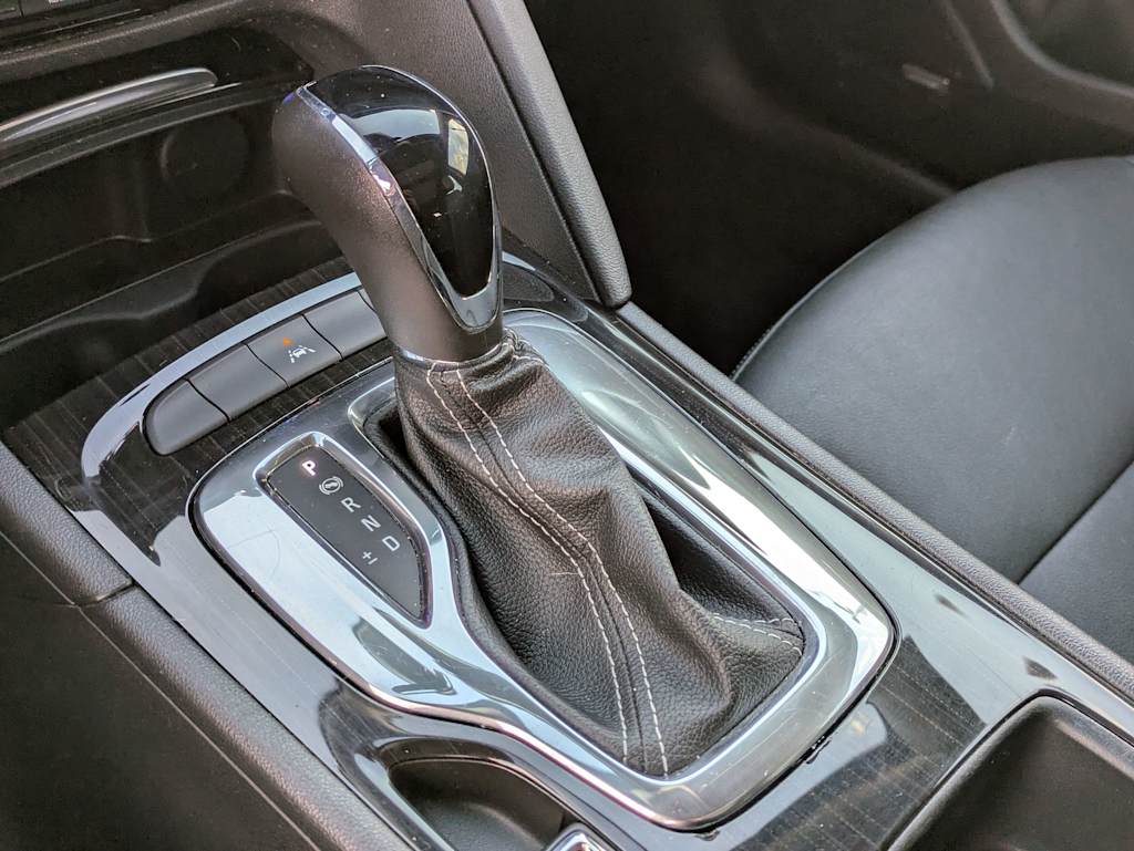 Thumbnail: 2018 Buick Regal - 15