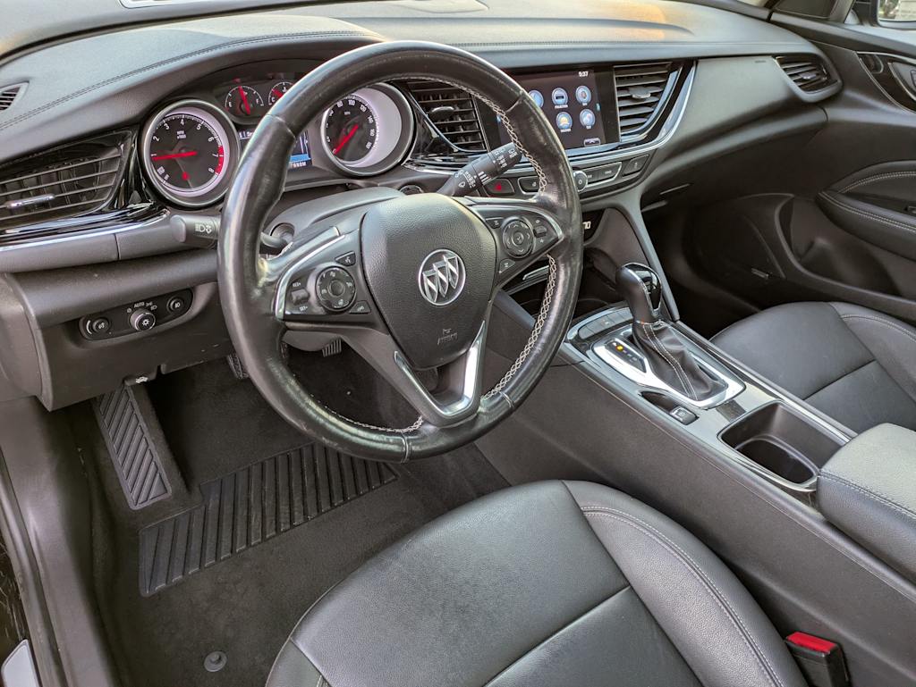 Thumbnail: 2018 Buick Regal - 2